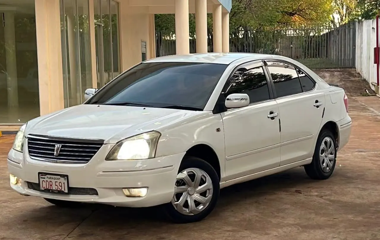 Toyota Premio 2004
