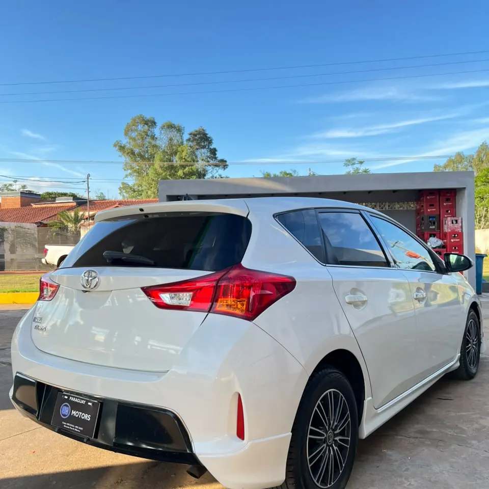 Toyota Auris 2014