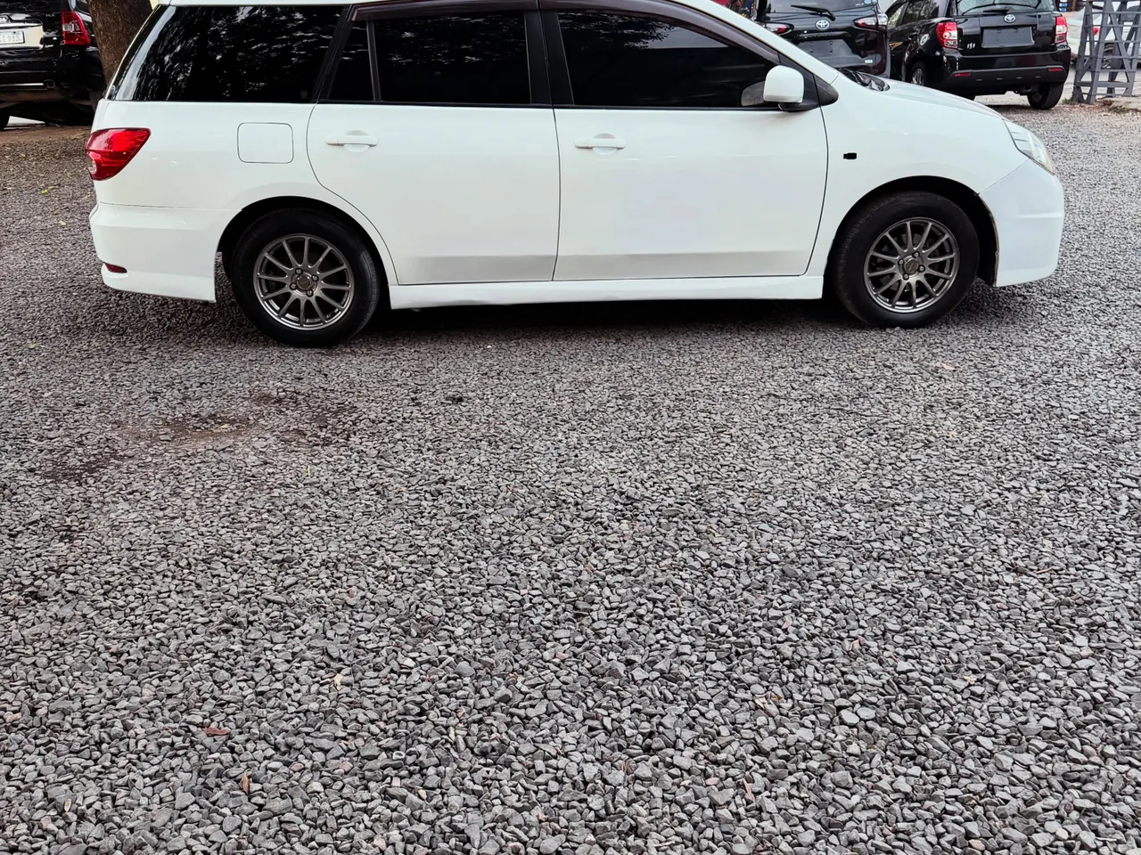 Nissan Wingroad 2006 Familiar
