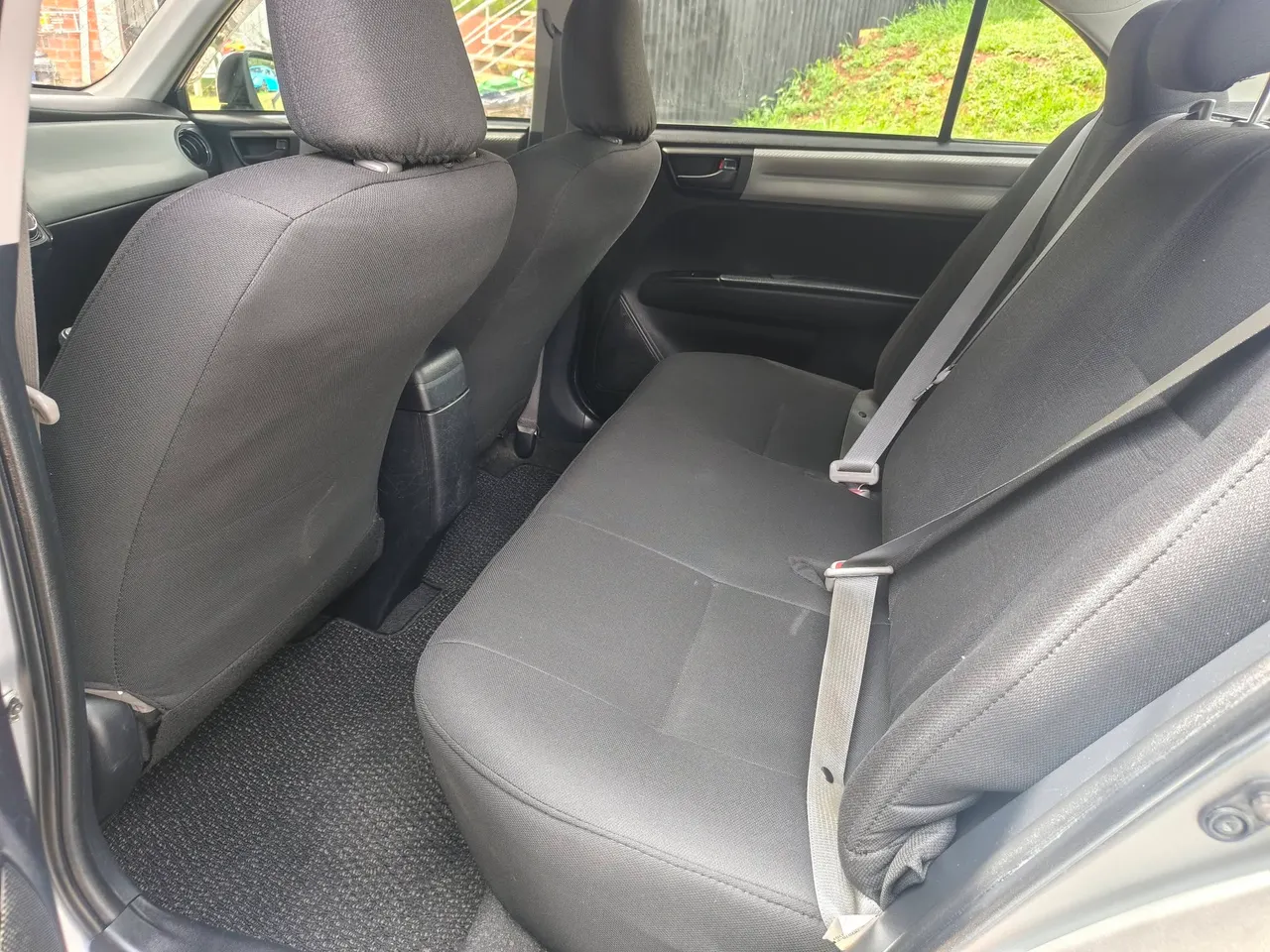Toyota Axio 2013