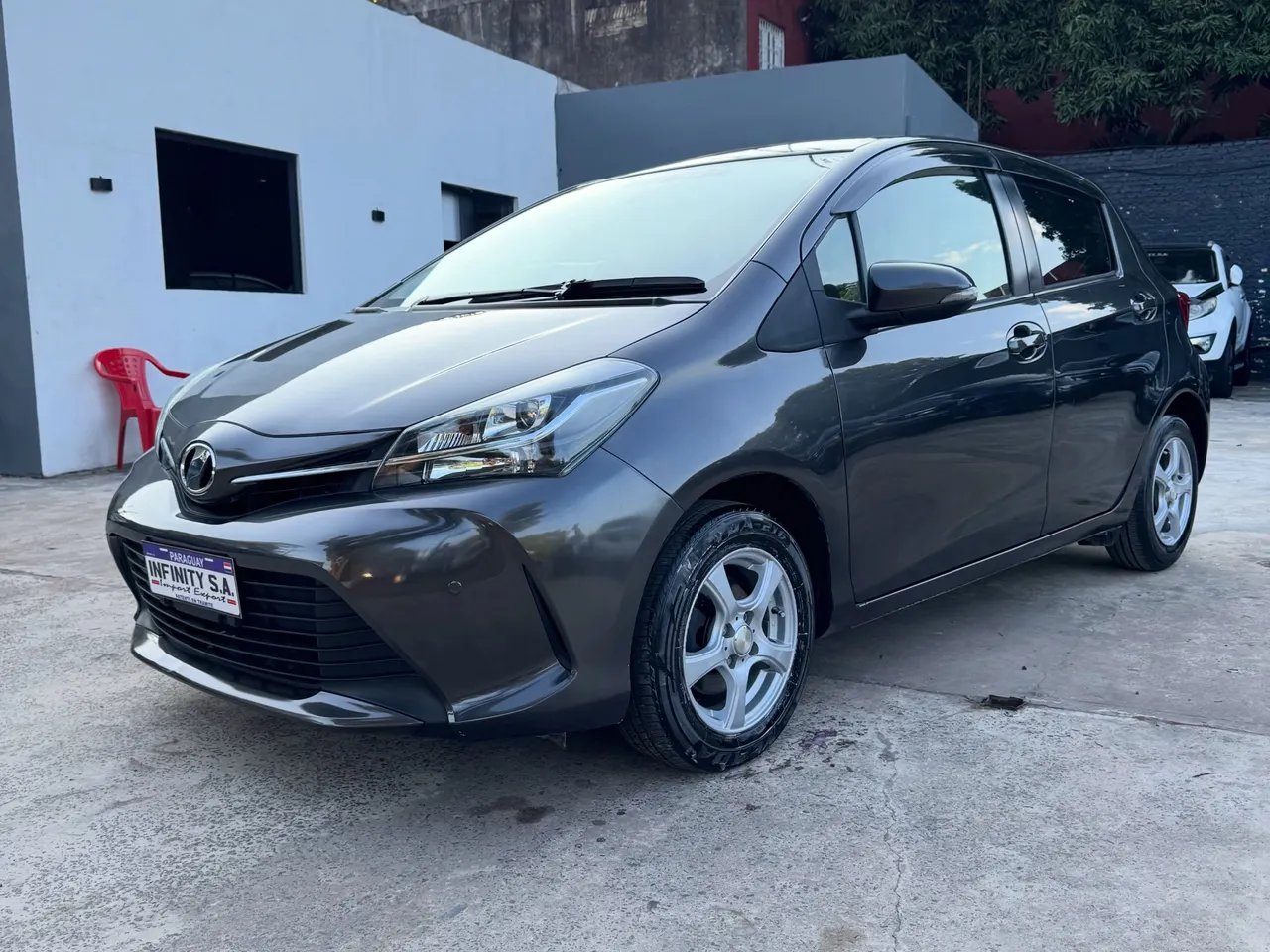 Toyota Vitz 2016