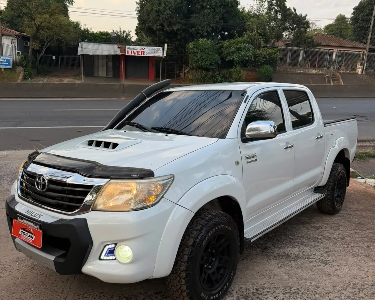 Toyota Hilux 2011
