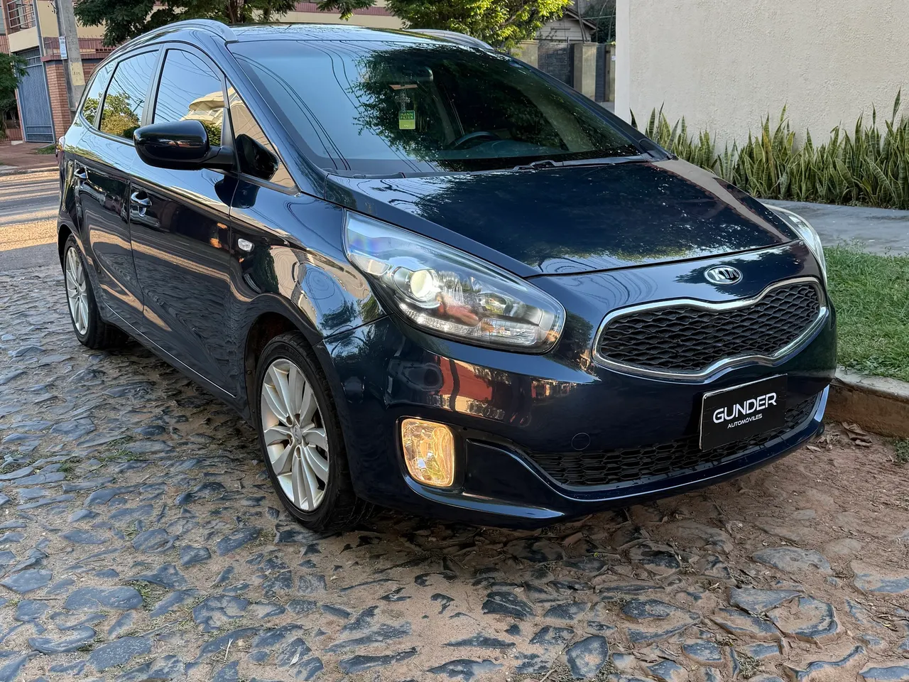 Kia Carens 2017