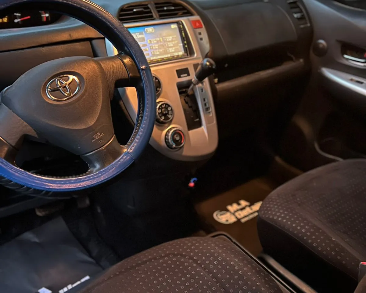 Toyota Ractis 2009