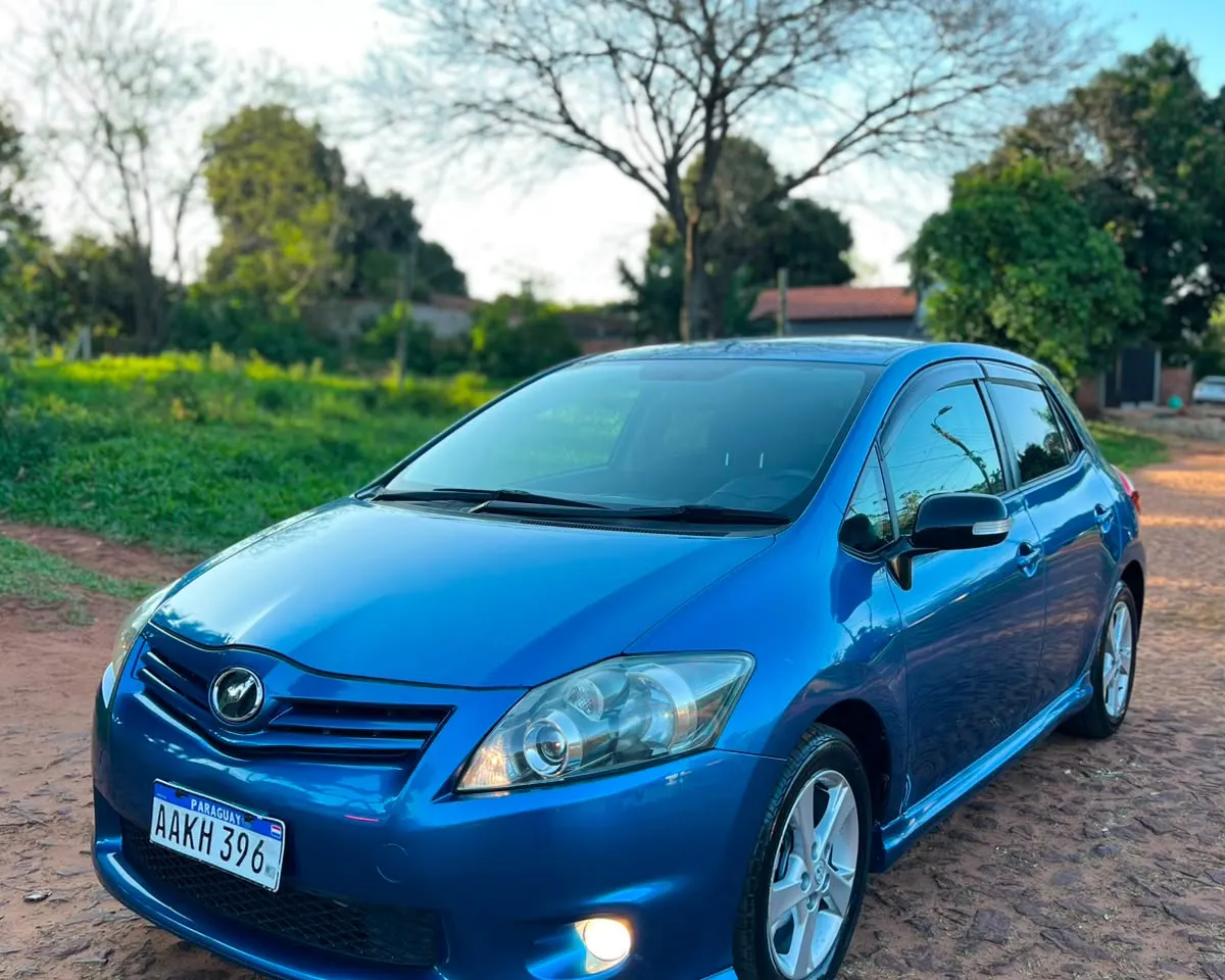 Toyota Auris 2011
