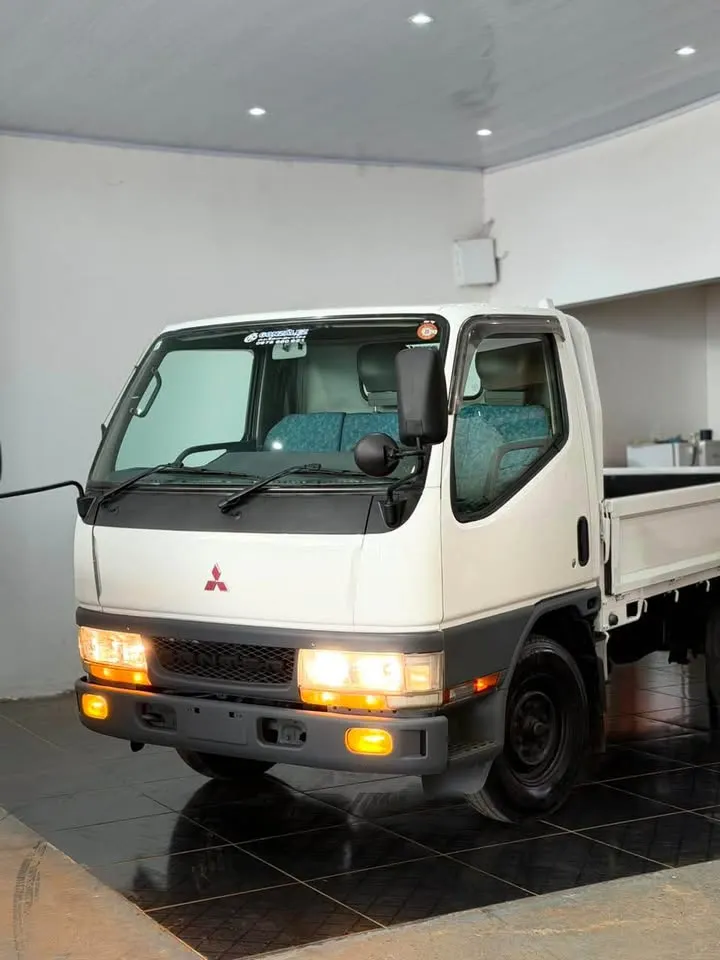 Mitsubishi Canter 1998 Baranda sencilla