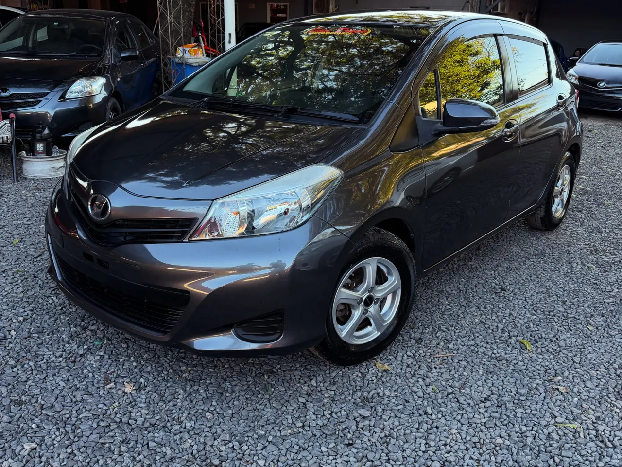 Toyota Vitz 2014