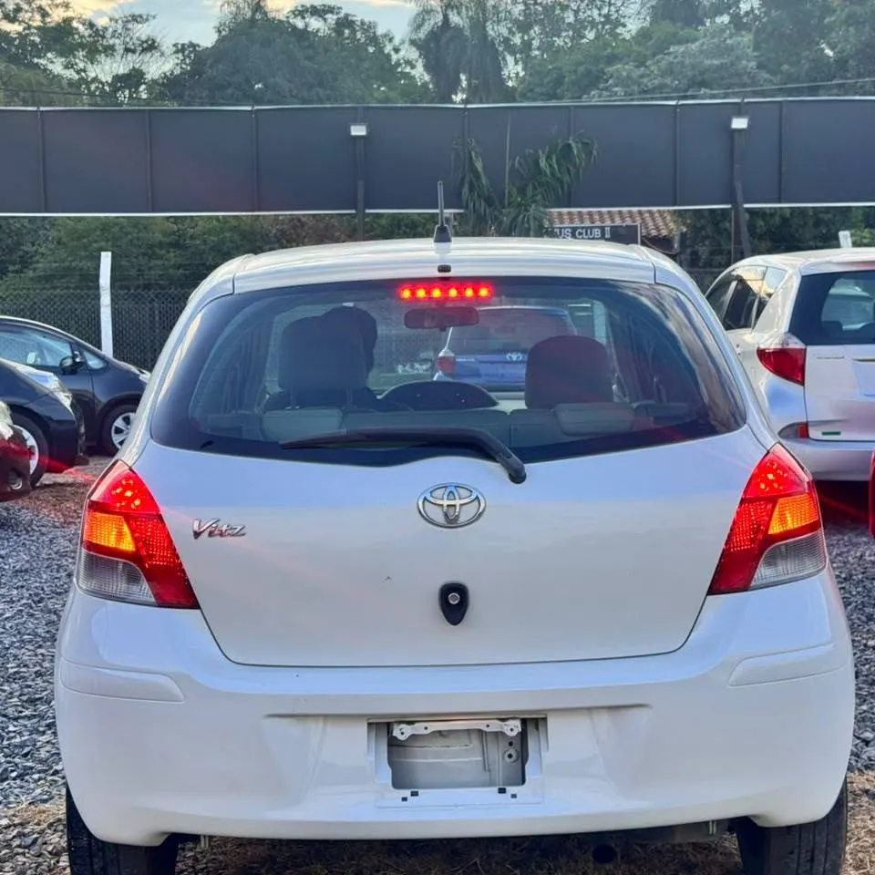 Toyota Vitz 2010
