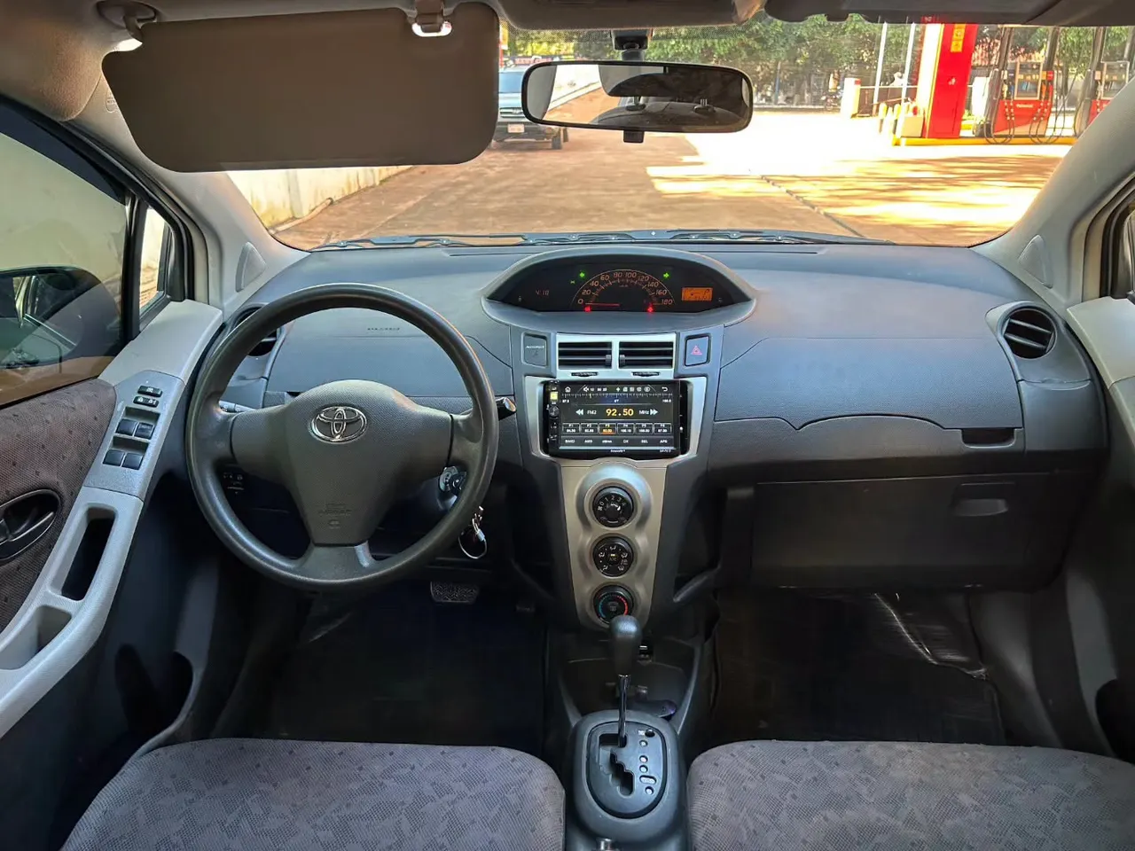 Toyota Vitz 2008