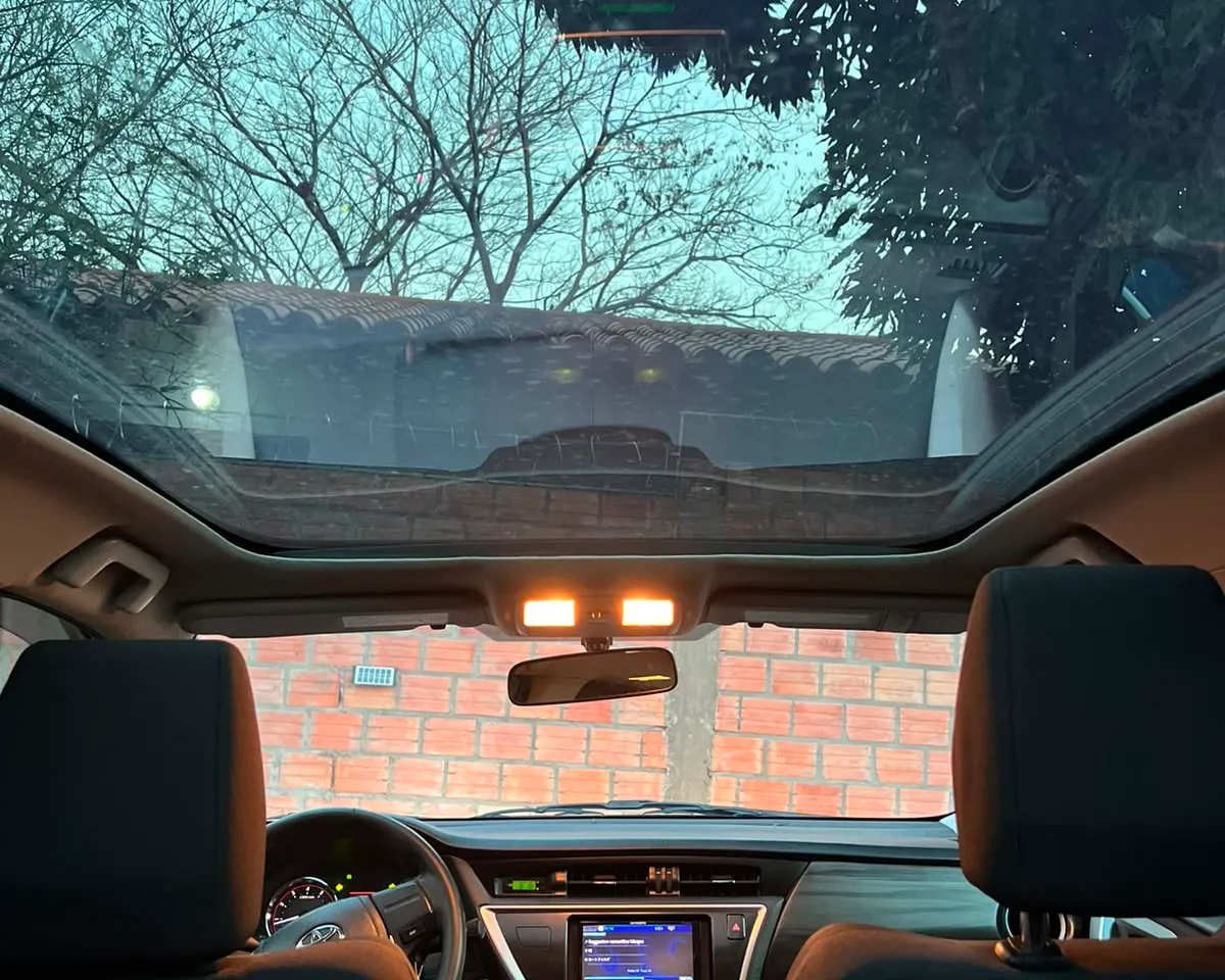 Toyota Auris 2015