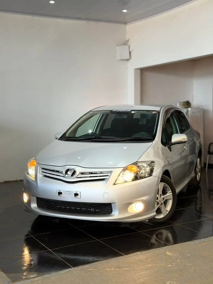 Toyota Auris 2011