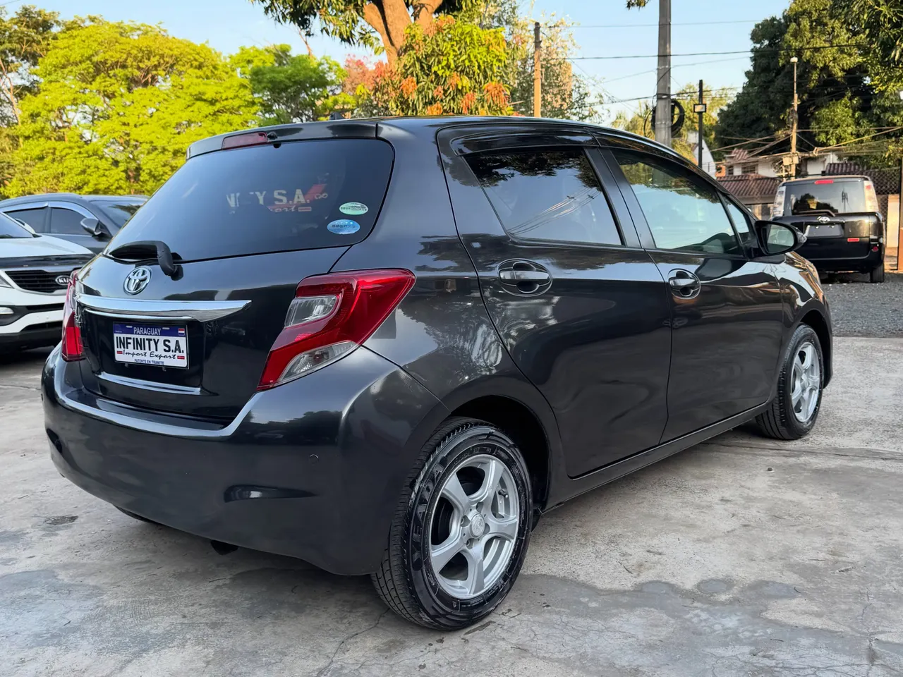 Toyota Vitz 2016