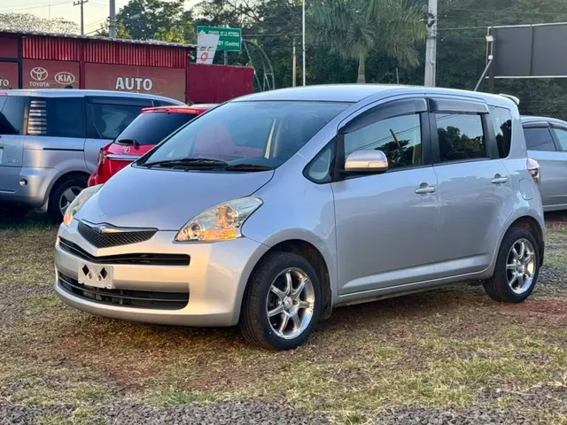 Toyota Ractis 2009