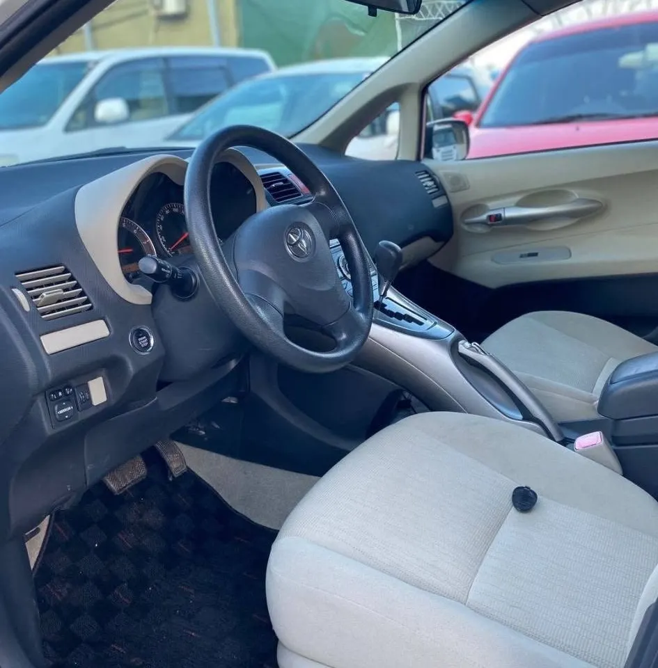 Toyota Runx 2004