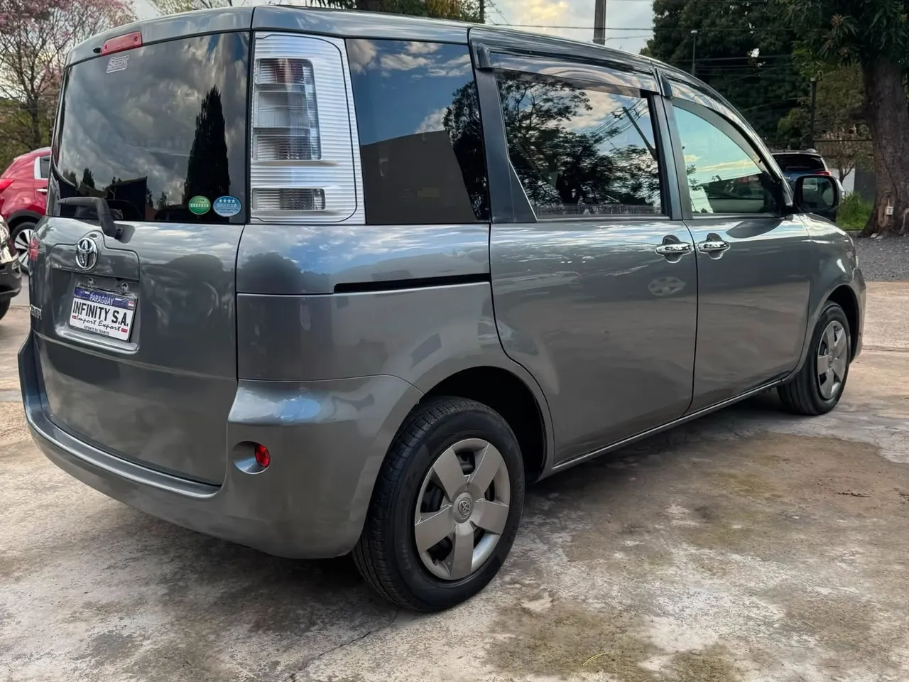 Toyota Sienta 2014 Full Equipo