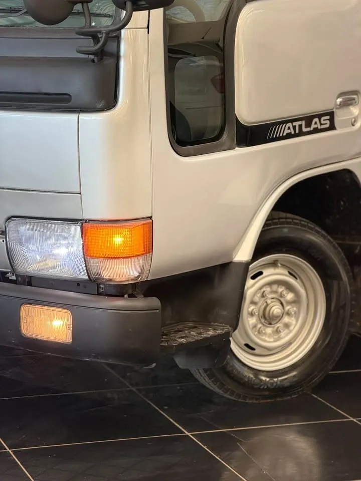 Nissan Atlas 1998