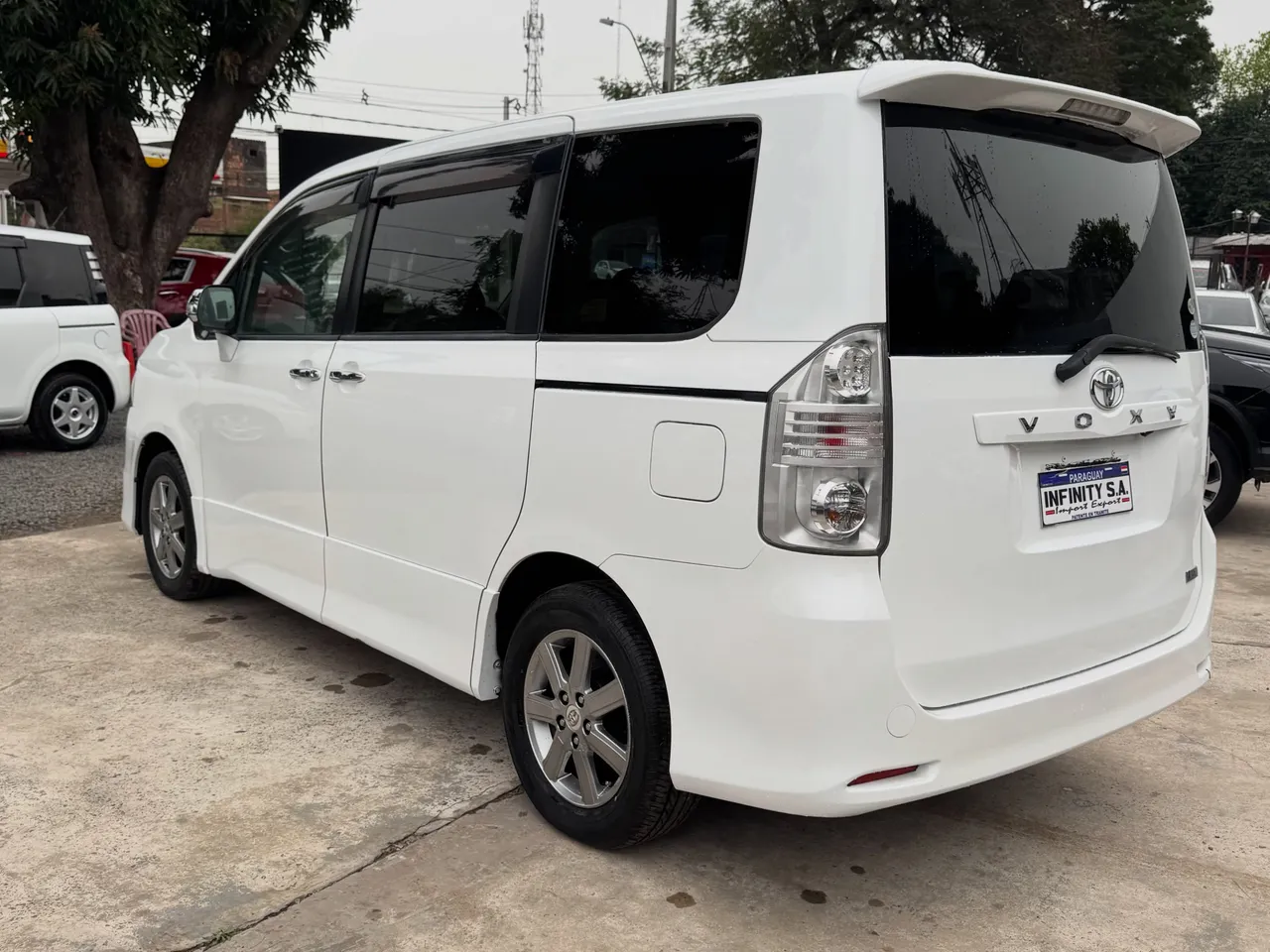 Toyota Voxy 2009