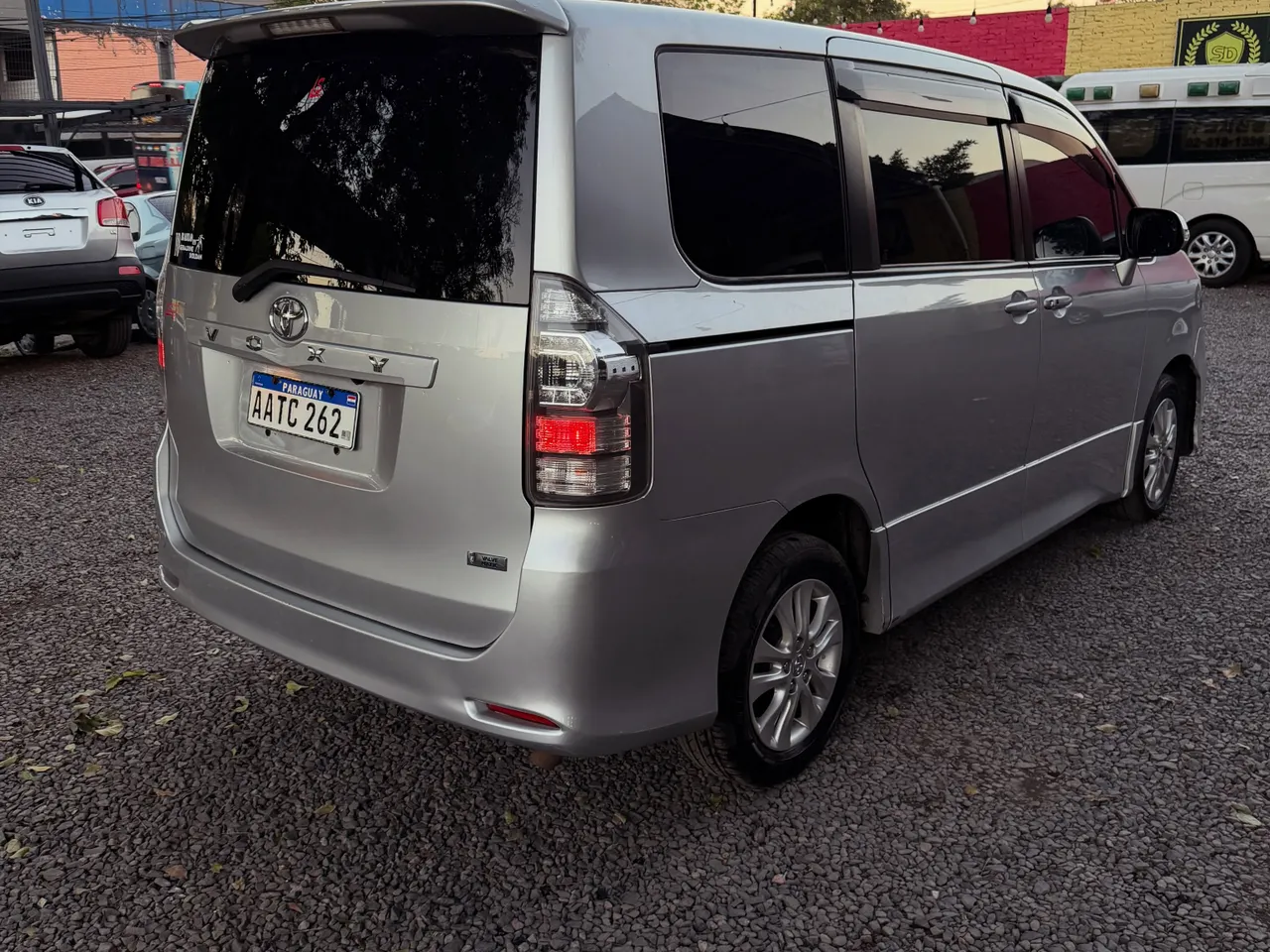 Toyota Voxy 2012 Valve Matic