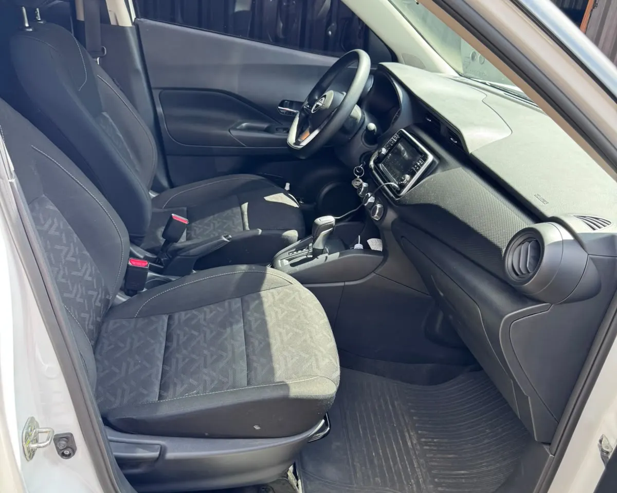 Nissan Kicks 2026 Play