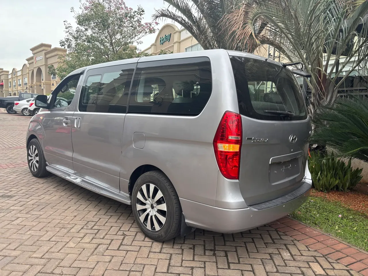 Hyundai Starex 2012 Grand Starex