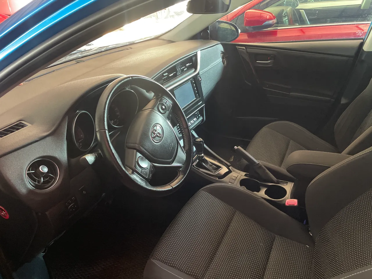 Toyota Auris 2015 Limited