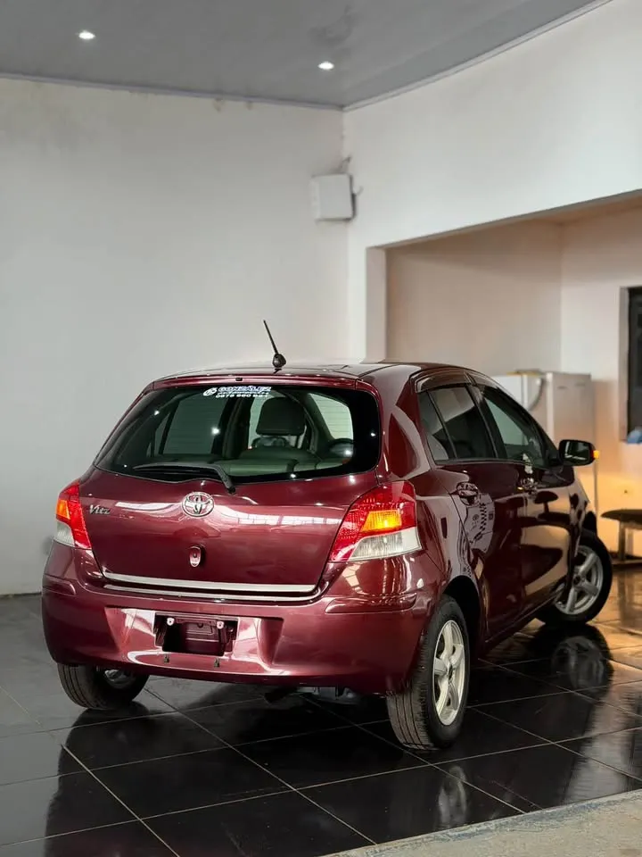 Toyota Vitz 2008 ILL