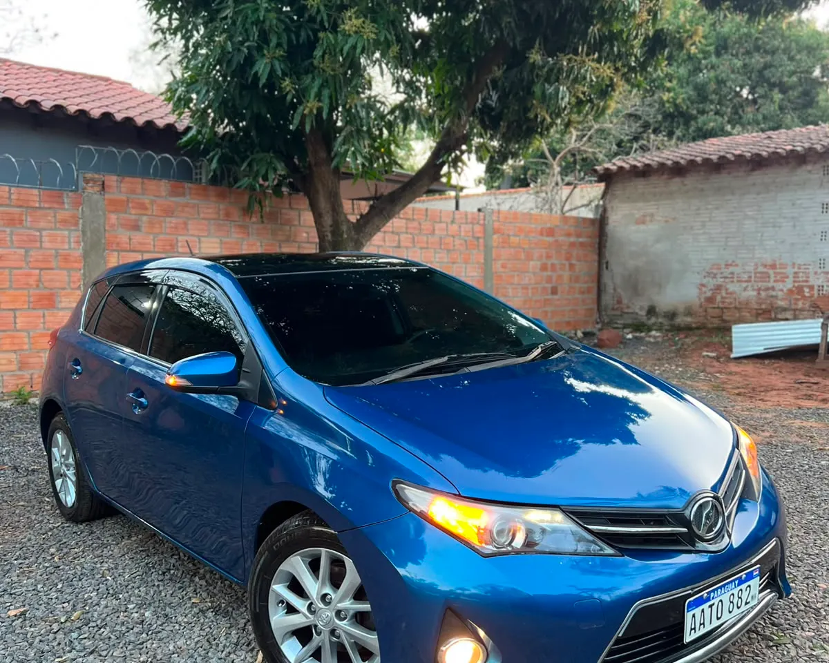 Toyota Auris 2015