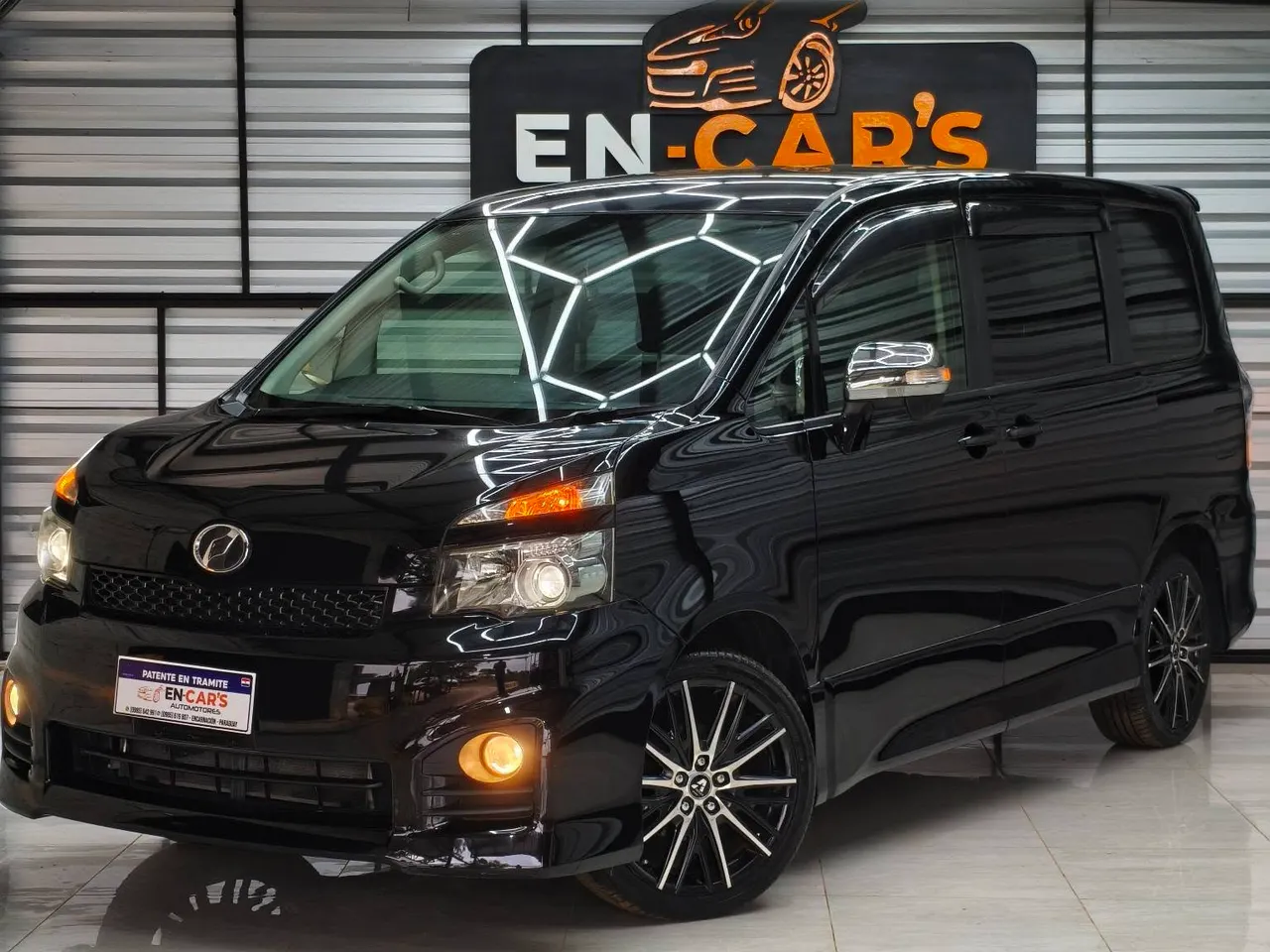 Toyota Voxy 2010