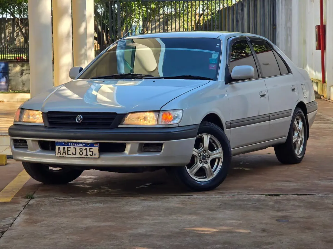 Toyota Premio 1998
