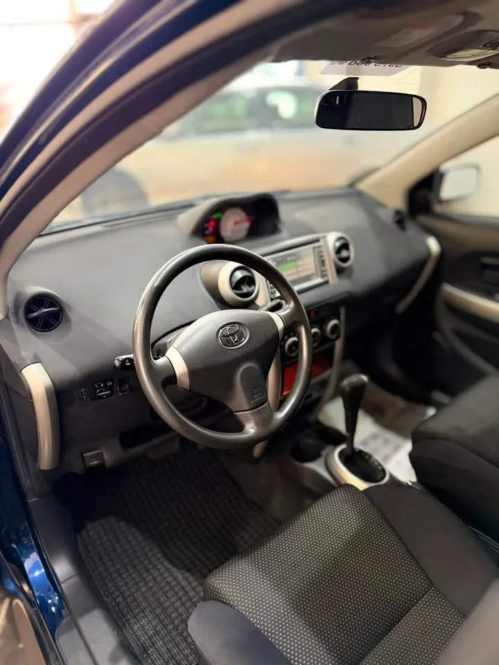 Toyota ist 2005