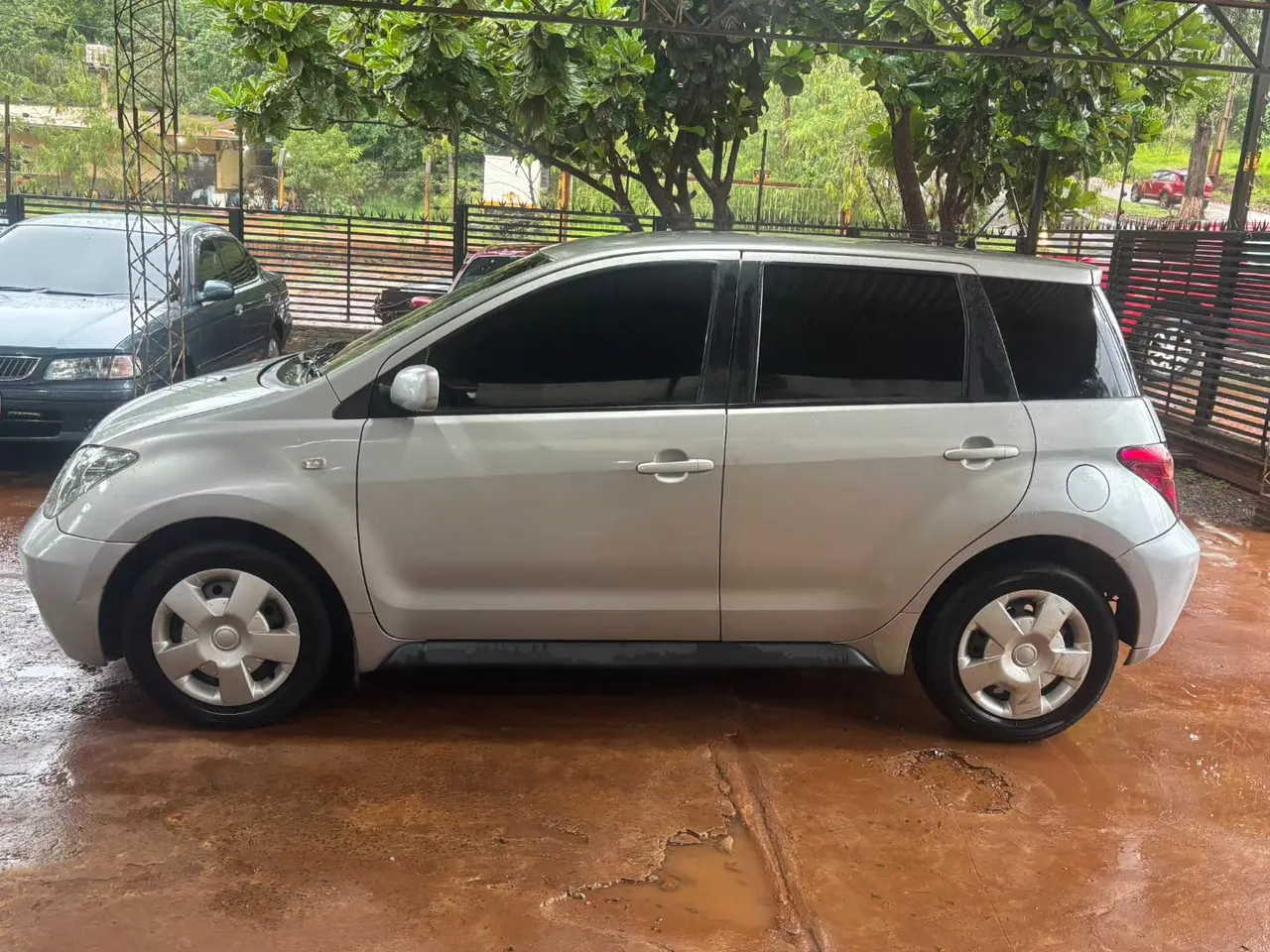 Toyota ist 2005