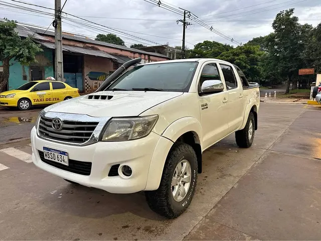 Toyota Hilux 2014