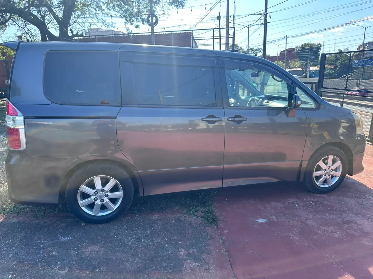 Toyota Noah 2008 FULL