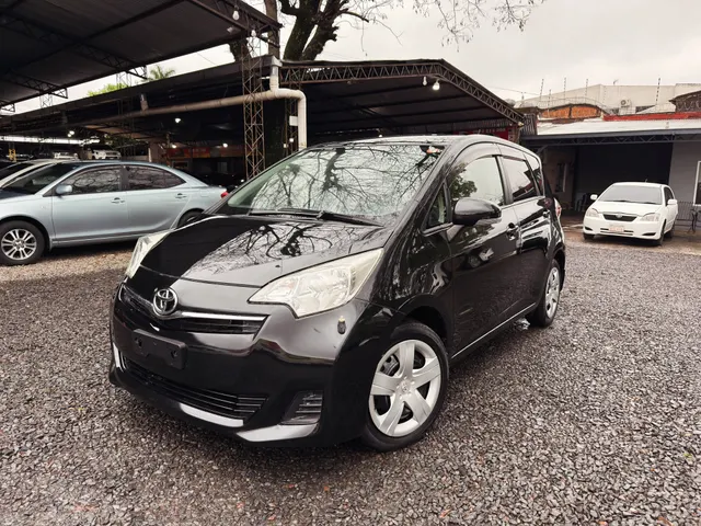 Toyota Ractis 2012