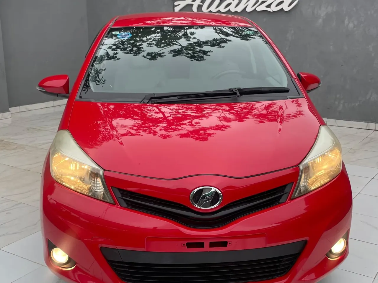 Toyota Vitz 2011