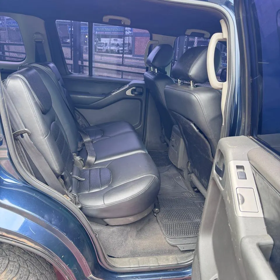 Nissan Pathfinder 2005
