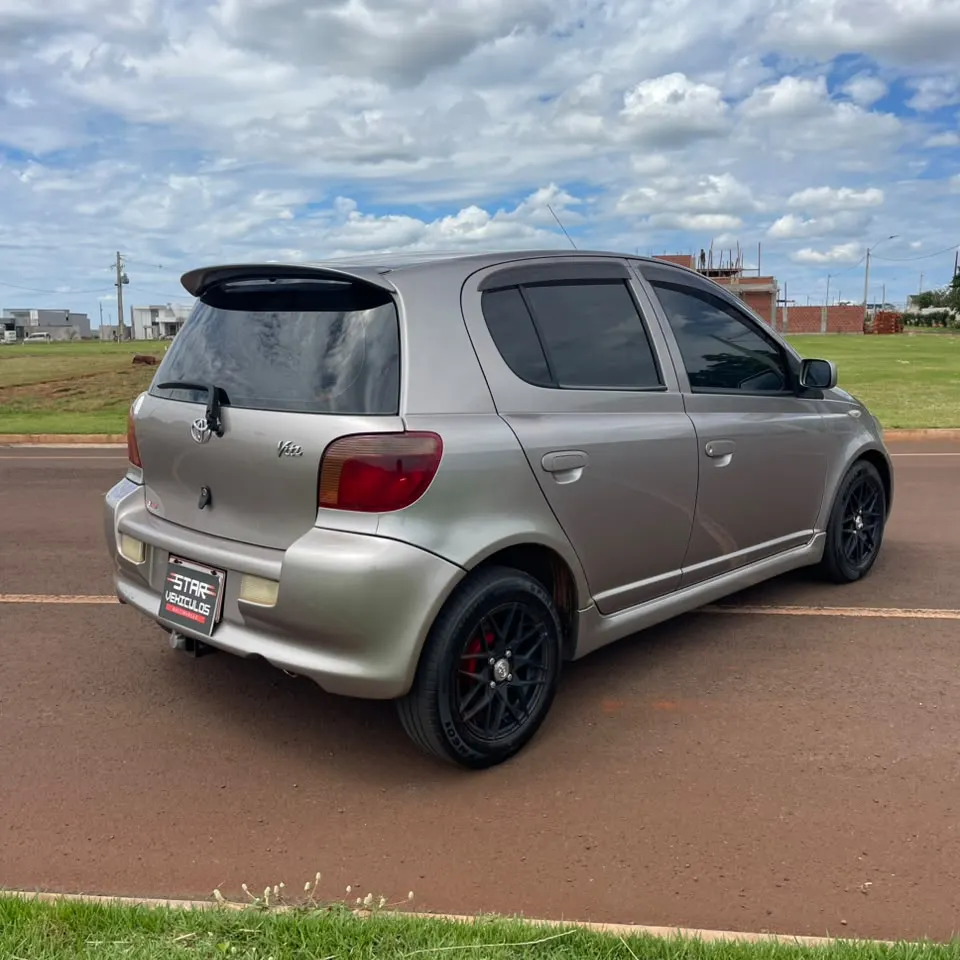 Toyota Vitz 2000 RS