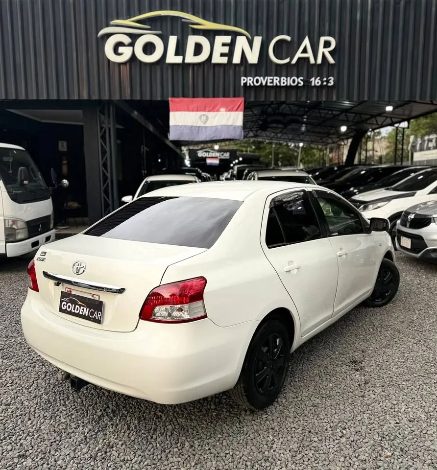 Toyota Belta 2007