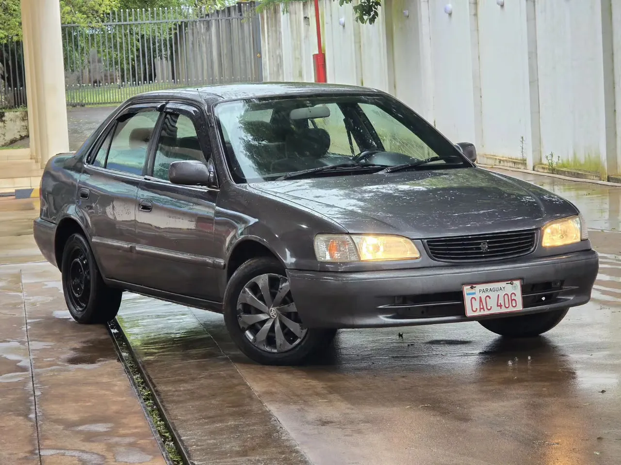 Toyota Corolla 2000