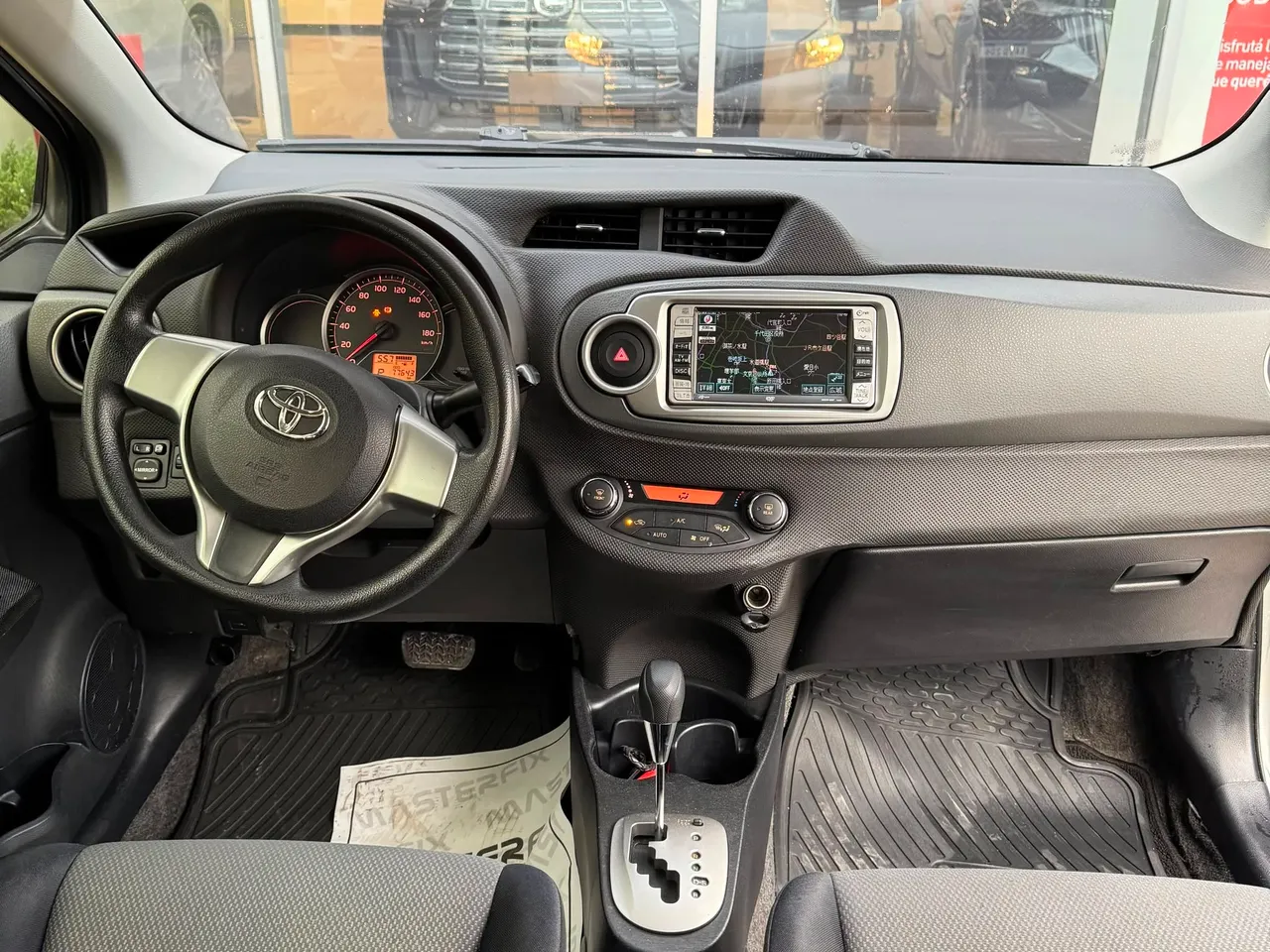 Toyota Vitz 2012
