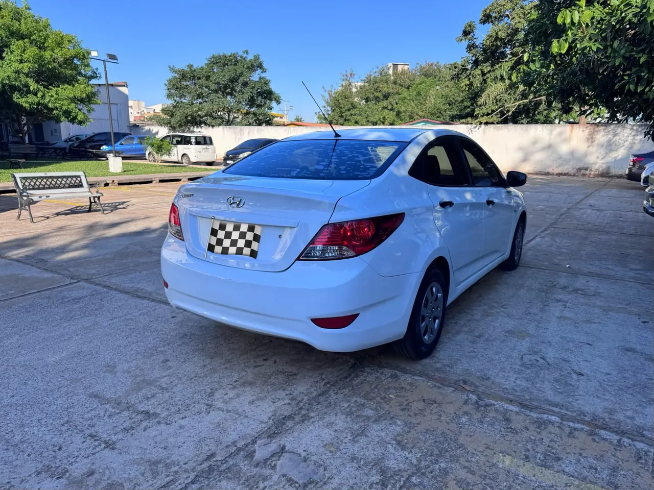 Hyundai Accent 2014