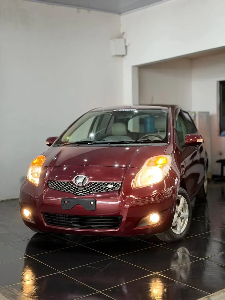 Toyota Vitz 2008 ILL