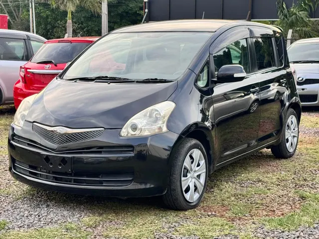 Toyota Ractis 2008