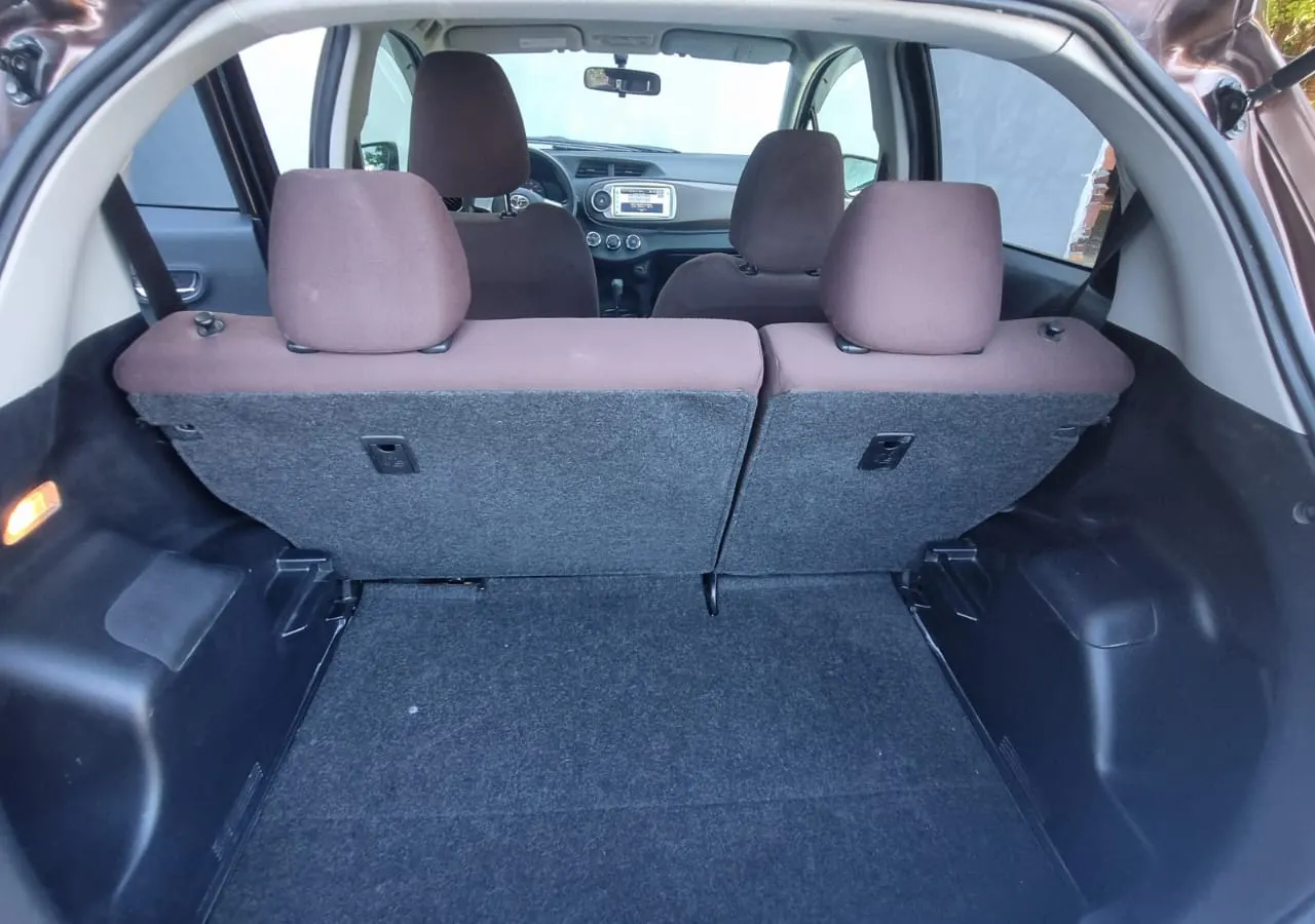 Toyota Vitz 2012