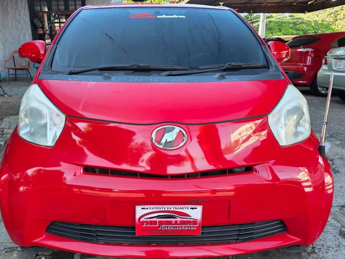 Toyota iQ 2010 Full equipo