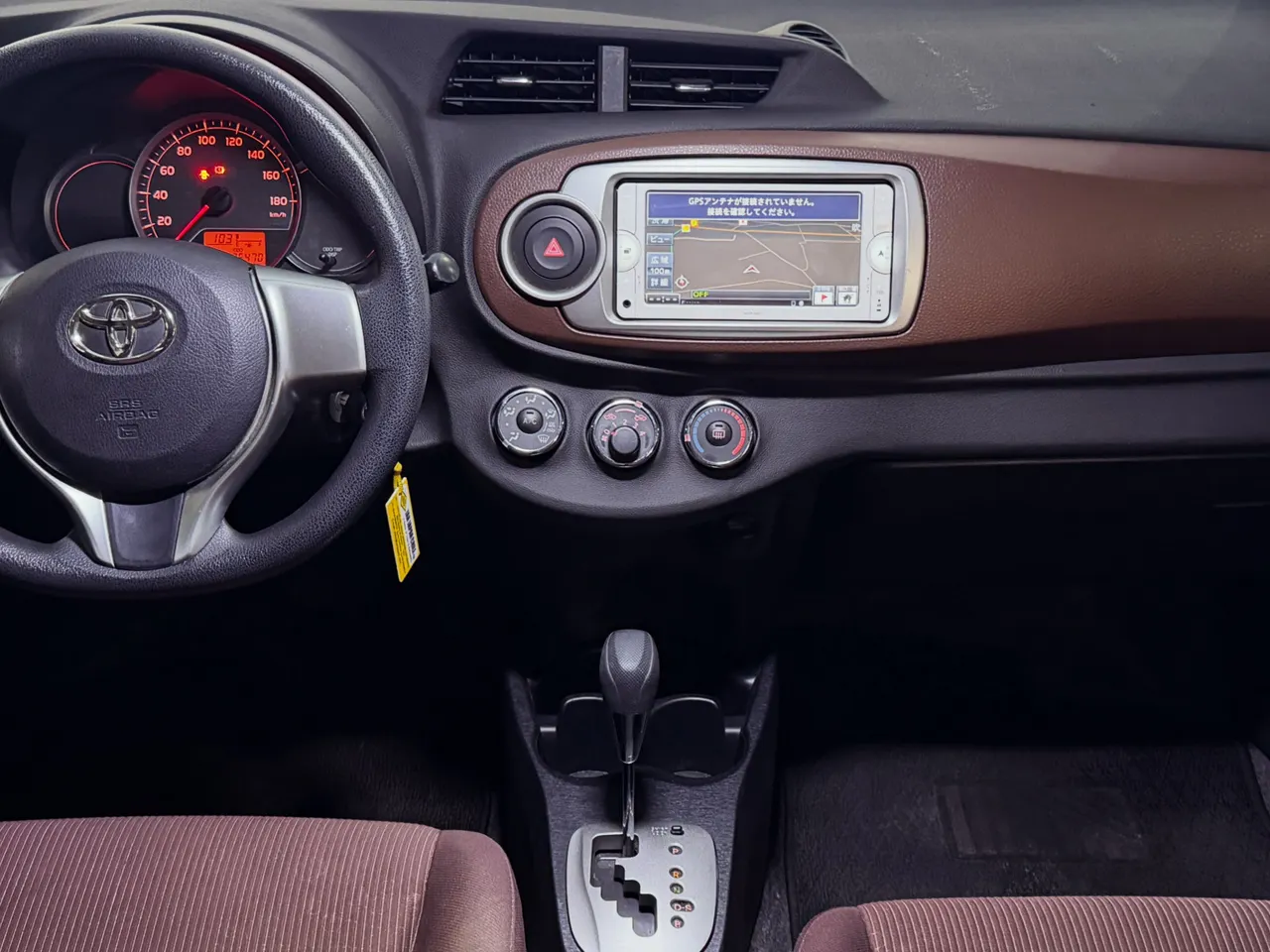 Toyota Vitz 2012 Jewela