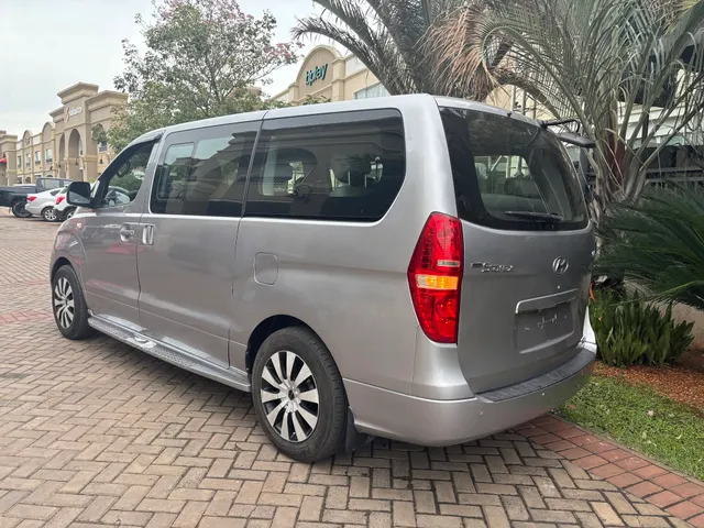 Hyundai Starex 2012