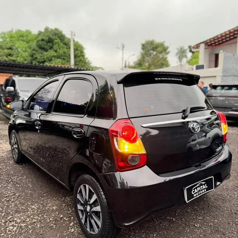 Toyota Etios 2023