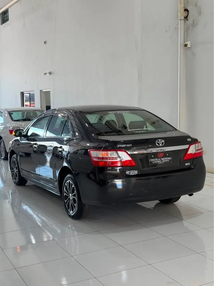 Toyota Premio 2010