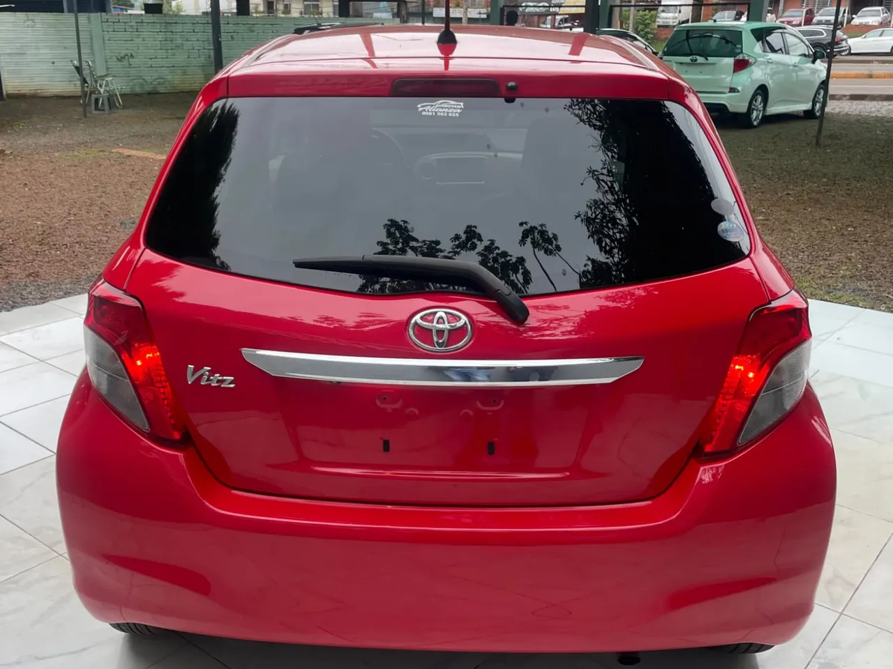 Toyota Vitz 2011